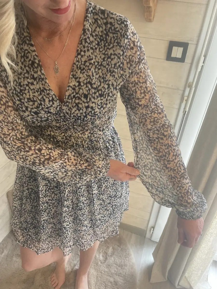 Robe Nina R04