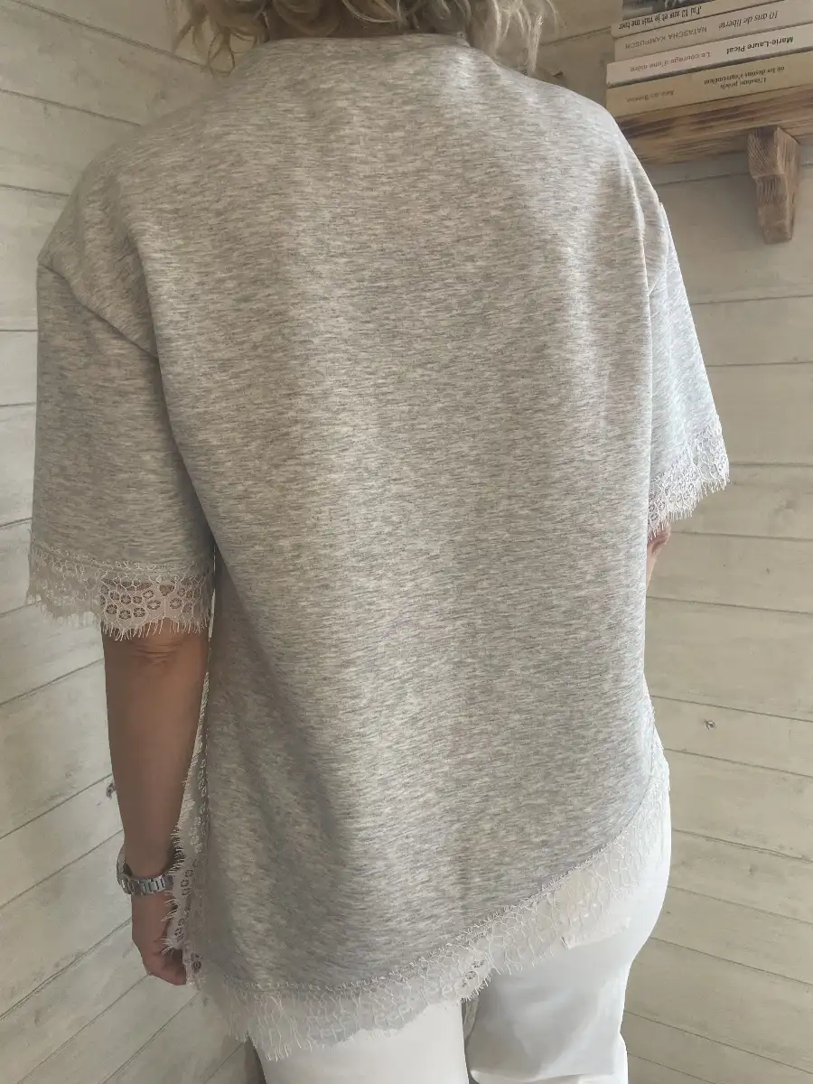 haut asymétrique en  dentelle