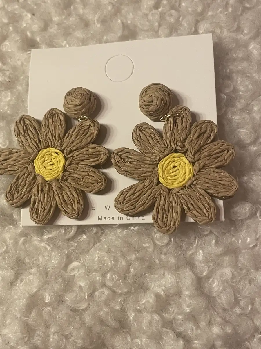 BOUCLE BEIGE ET JAUNE