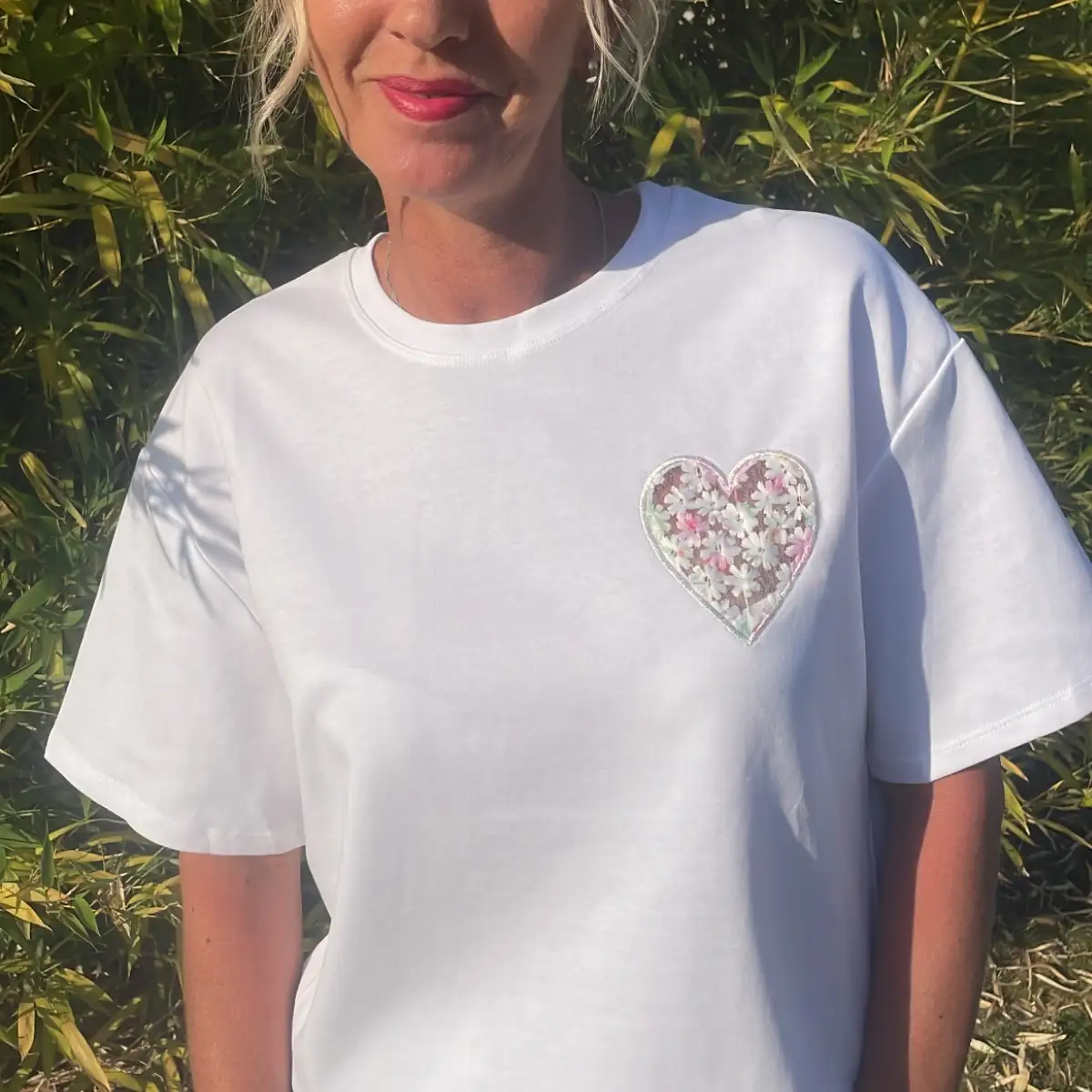 TEE SHIRT COEUR COULEUR (TU)
